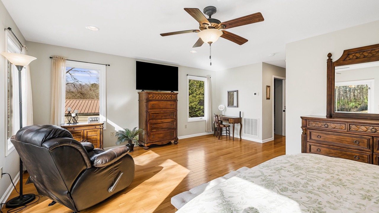 Photo of Bedroom in Skyland