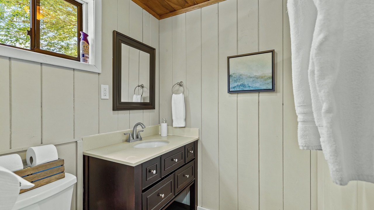 Photo of Bathroom in Cullowhee