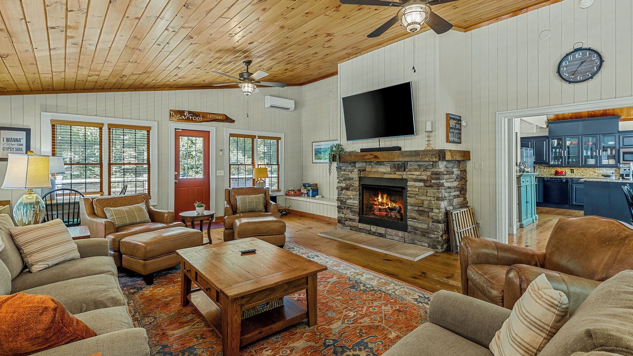 Photo of Bedroom in Cullowhee