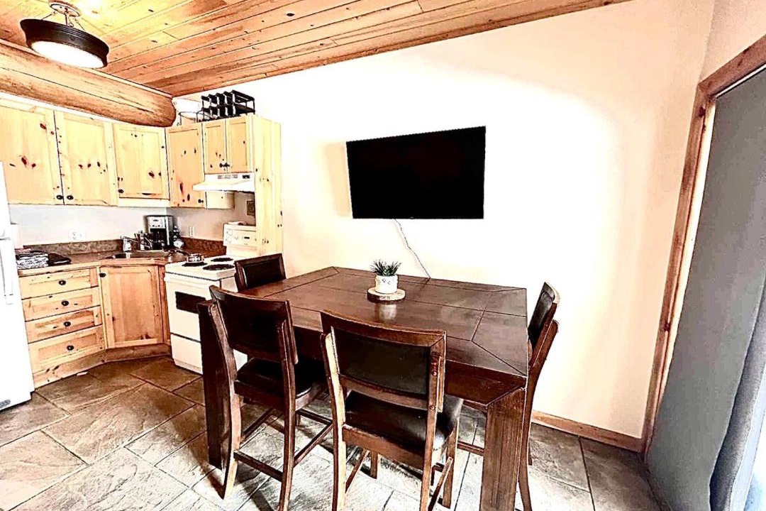 Photo of Kitchen in Okanagan-Similkameen