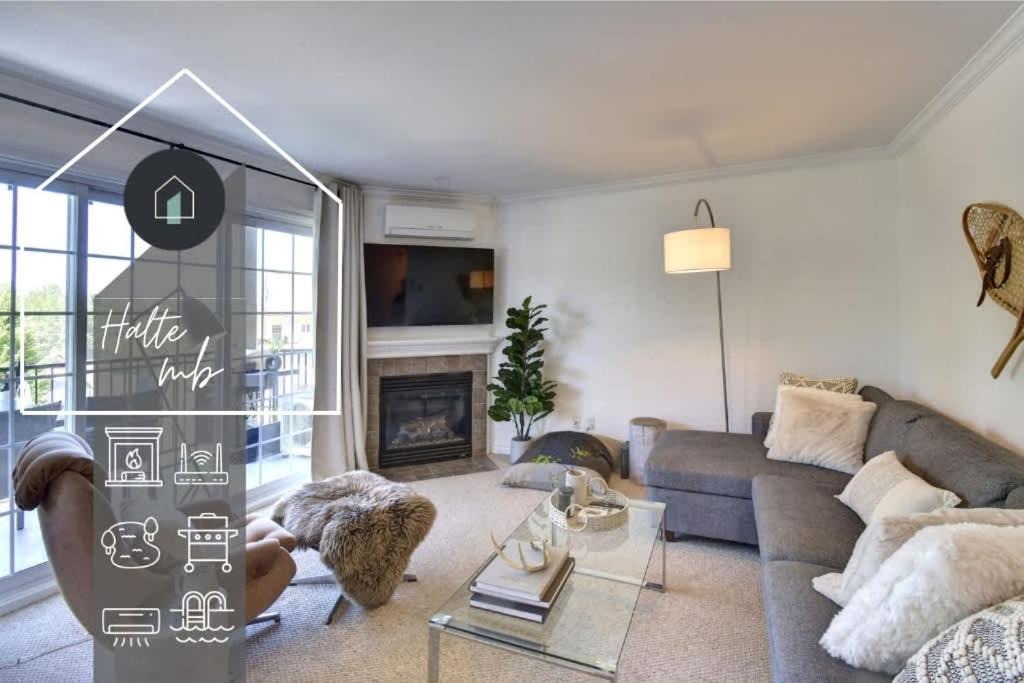 Photo of Livingroom in Saint-Faustin-Lac-Carre