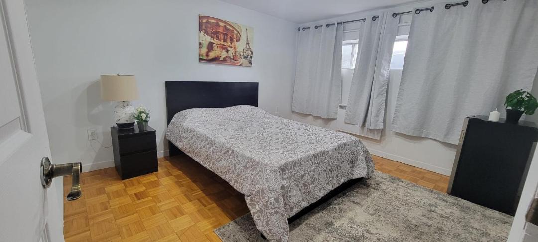 Photo of Bedroom in Saint-Hubert