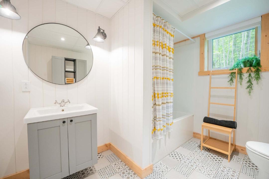 Photo of Bathroom in Petite-Riviere-Saint-Francois