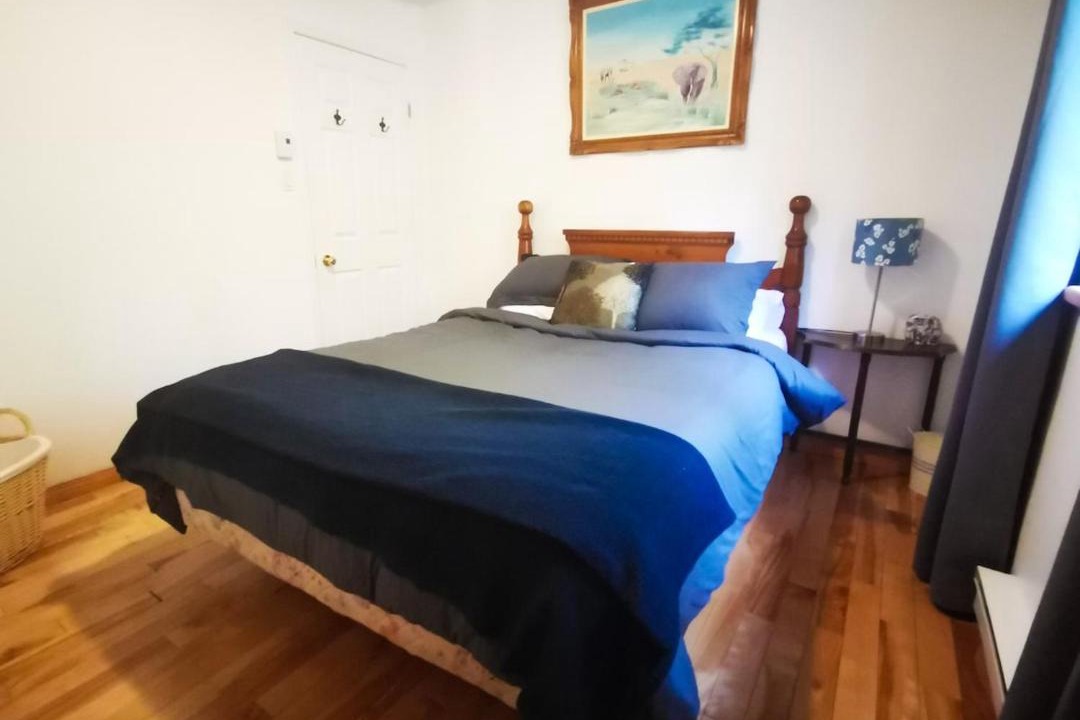 Photo of Bedroom in Val-des-Monts