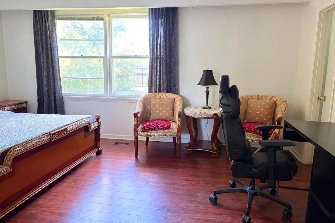Photo of Bedroom in Thornhill