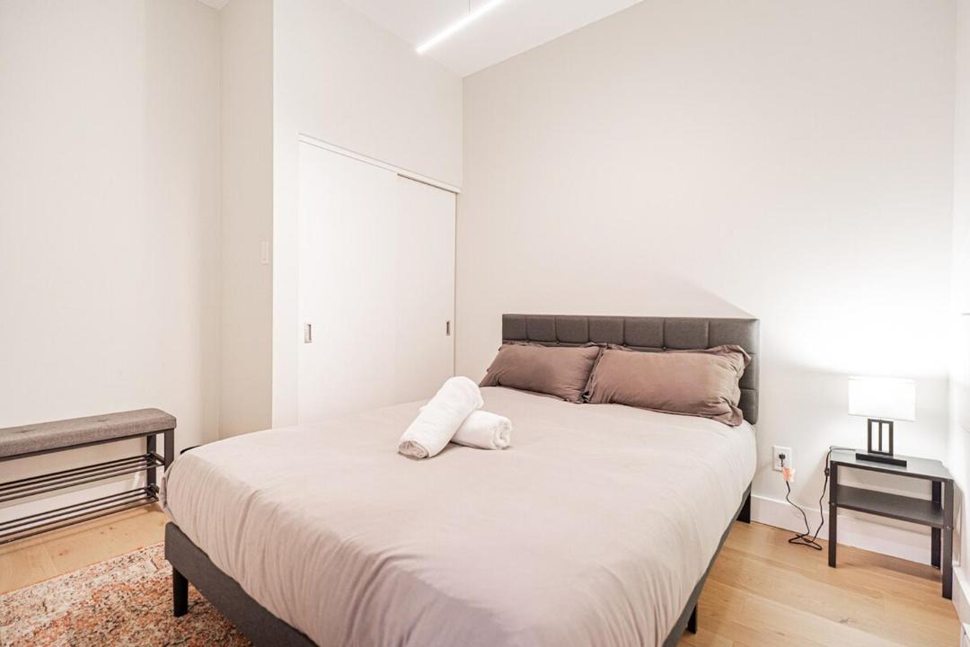 Photo of Bedroom in Plateau Mont Royal