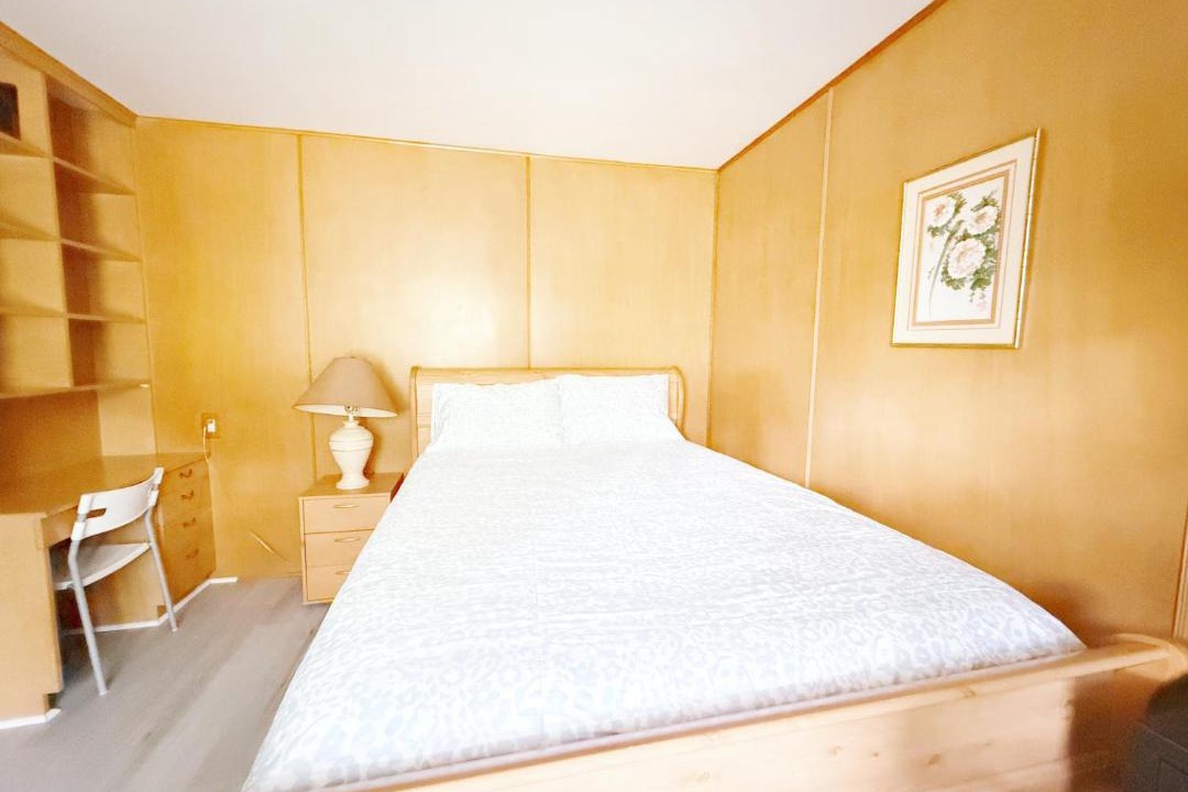 Photo of Bedroom in Thornhill