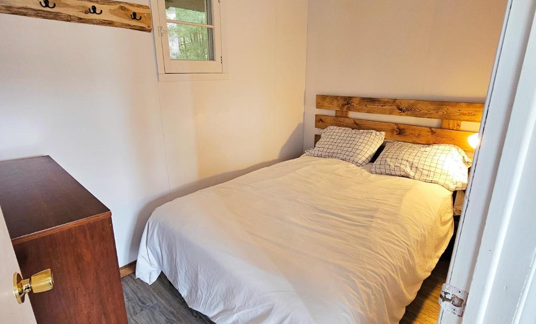Photo of Bedroom in Addington Highlands