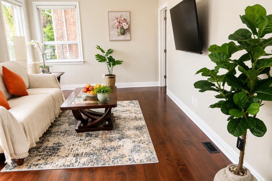 Photo of Livingroom in Willowdale