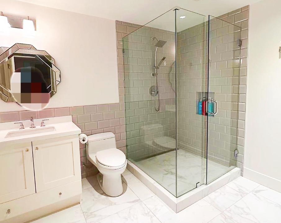 Photo of Bathroom in Dundarave