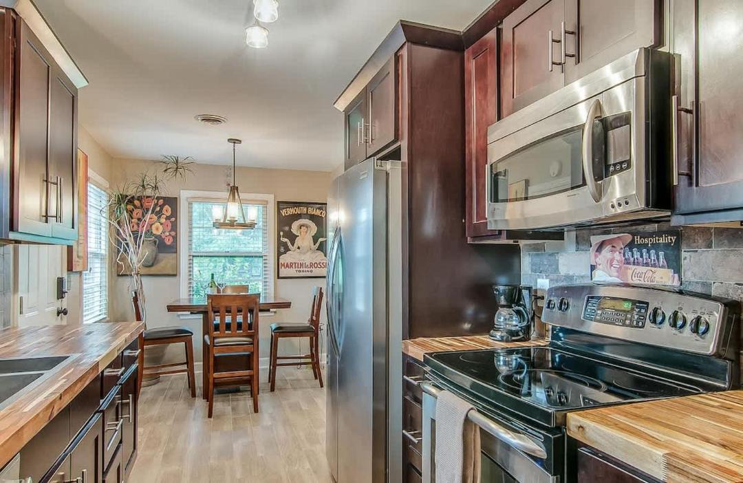 Photo of Kitchen in Elm Hill Acres