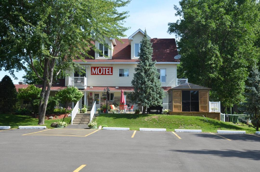 Photo of Others in Repentigny