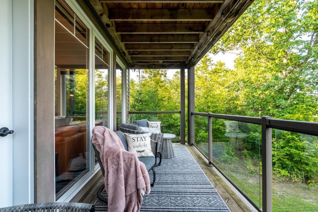 Photo of Patio Balcony in Huntsville
