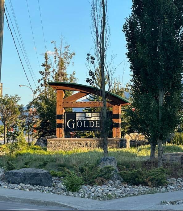 Photo of Others in Golden