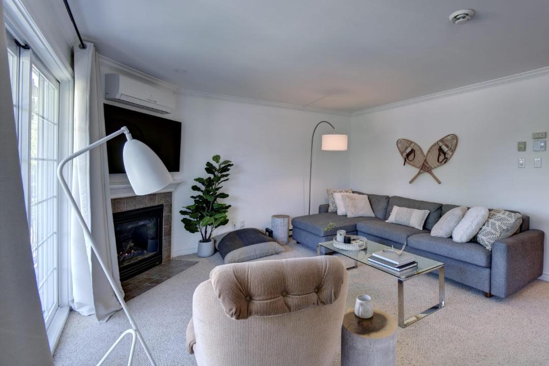 Photo of Livingroom in Saint-Faustin-Lac-Carre