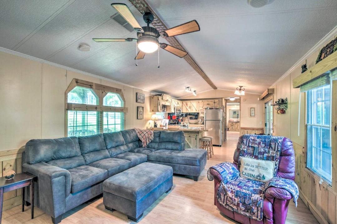 Photo of Livingroom in Fair Play