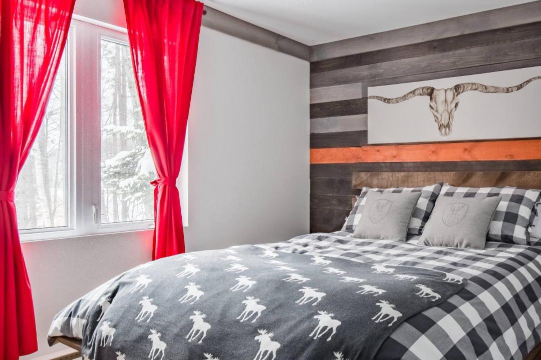Photo of Bedroom in Mont-Tremblant