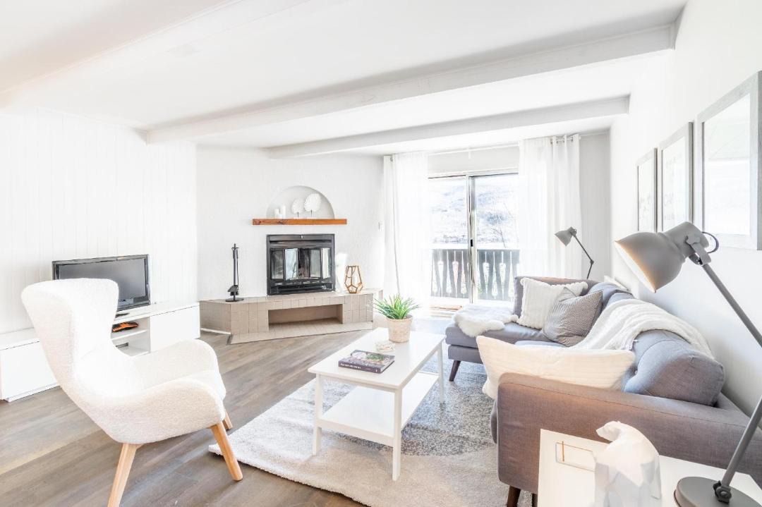Photo of Livingroom in Mont-Tremblant