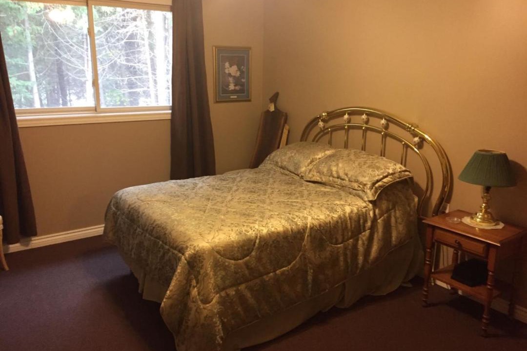 Photo of Bedroom in Colpoys Bay