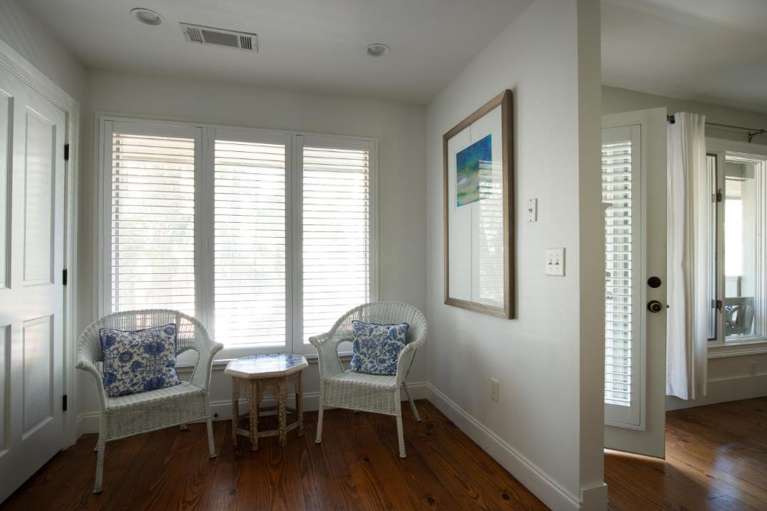 Photo of Livingroom in West Beach