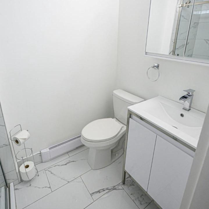 Photo of Bathroom in Saint-Roch