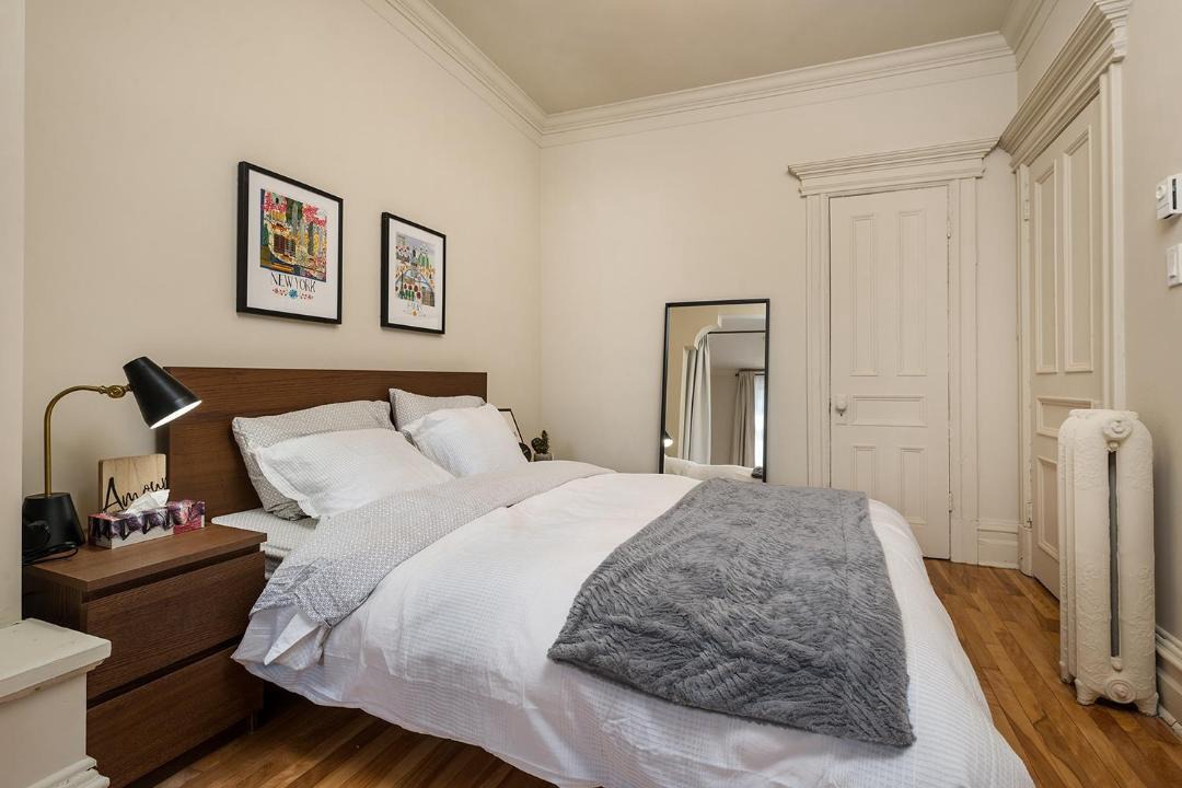 Photo of Bedroom in De Lorimier