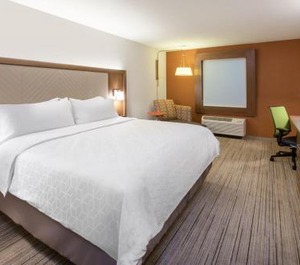 Holiday Inn Ihg Hotel 