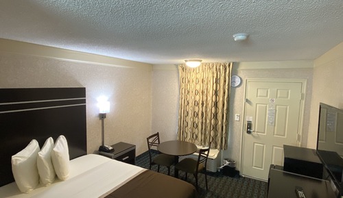 Standard Room, 1 Queen Bed, Non Smoking