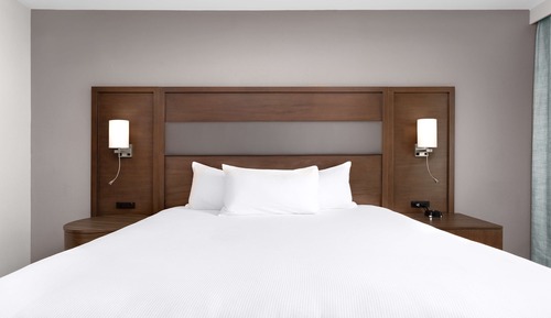 Standard Room, 1 King Bed