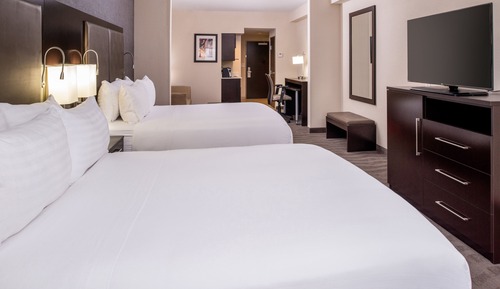 Suite, 2 Queen Beds, Accessible Bathtub (Communication, Mobility)
