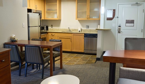 Suite, 2 Bedrooms (Hearing Accessible)