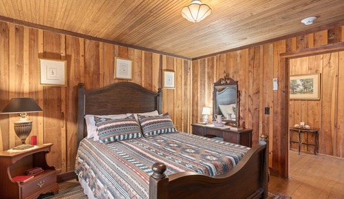 Superior Suite, Ensuite, Mountain View