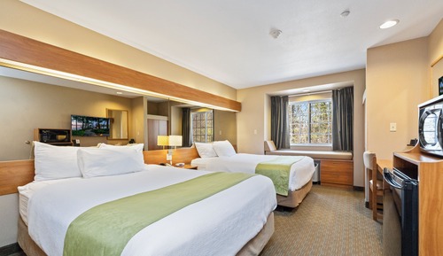 Deluxe Room, 2 Queen Beds