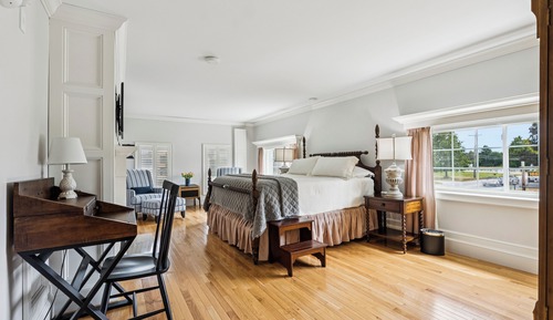 Luxury Room, 1 King Bed, Non Smoking