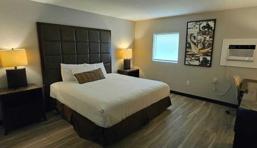 Room, 1 King Bed, Non Smoking