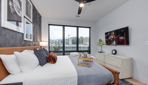 House (2 Bedrooms)