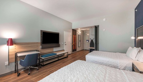 Standard Room, 2 Queen Beds, Accessible, Bathtub (Mobility & Hearing)