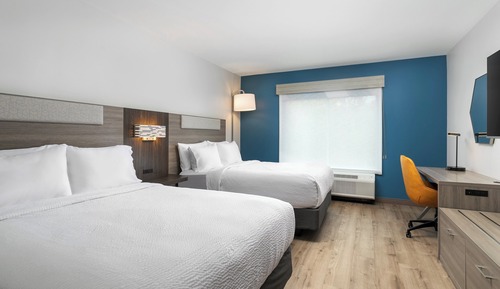 Standard Room, 2 Queen Beds (Communications Accessible)