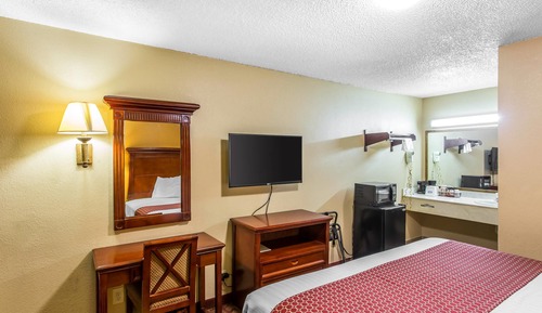 Standard Room, 1 King Bed, Non Smoking