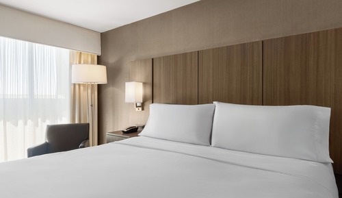 Standard Room, 1 King Bed