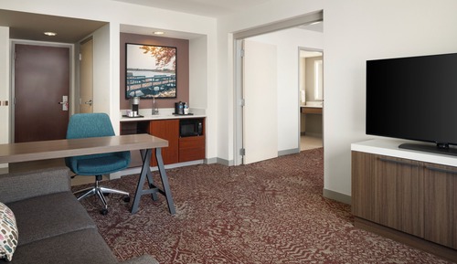 Suite, 1 Bedroom, Accessible (Mobility, Roll-in Shower)