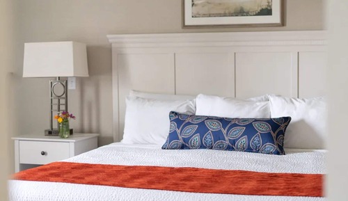 Harbor Village Admiral Suite