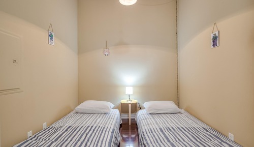 Deluxe Suite, Multiple Beds, 2 Bathrooms