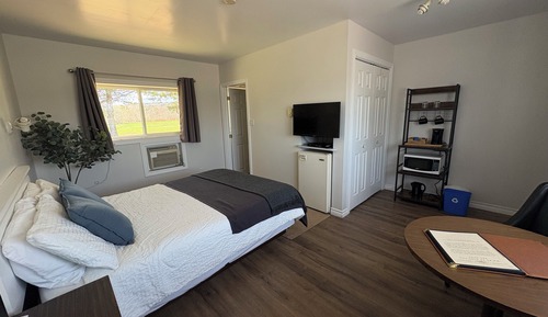 Single Room, 1 Queen Bed