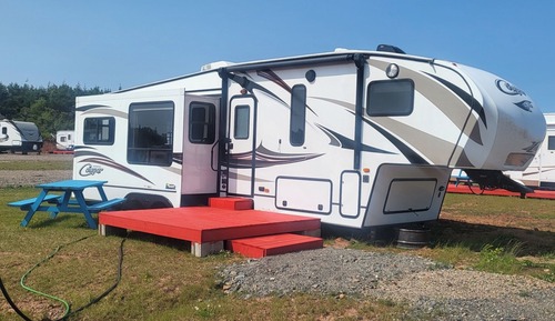 Mobile Home (Cougar)