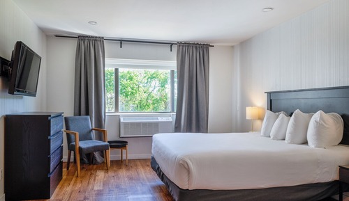 Junior Suite, 1 Queen Bed, Kitchenette