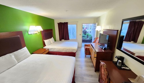 Room, 2 Double Beds, Smoking