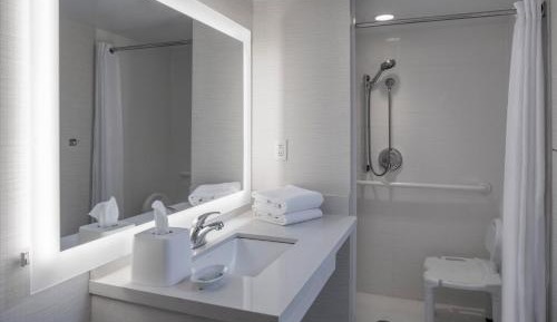 King Suite with High Floor and Sofa Bed