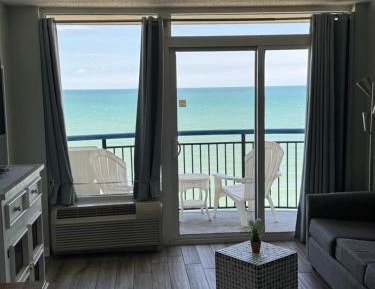 Deluxe King Suite