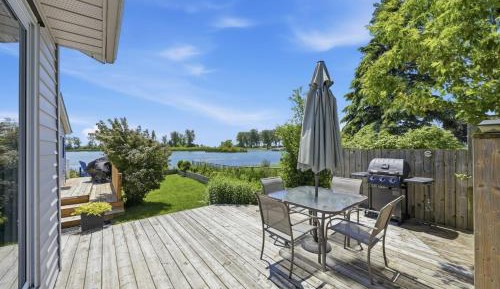 Bungalow with Patio